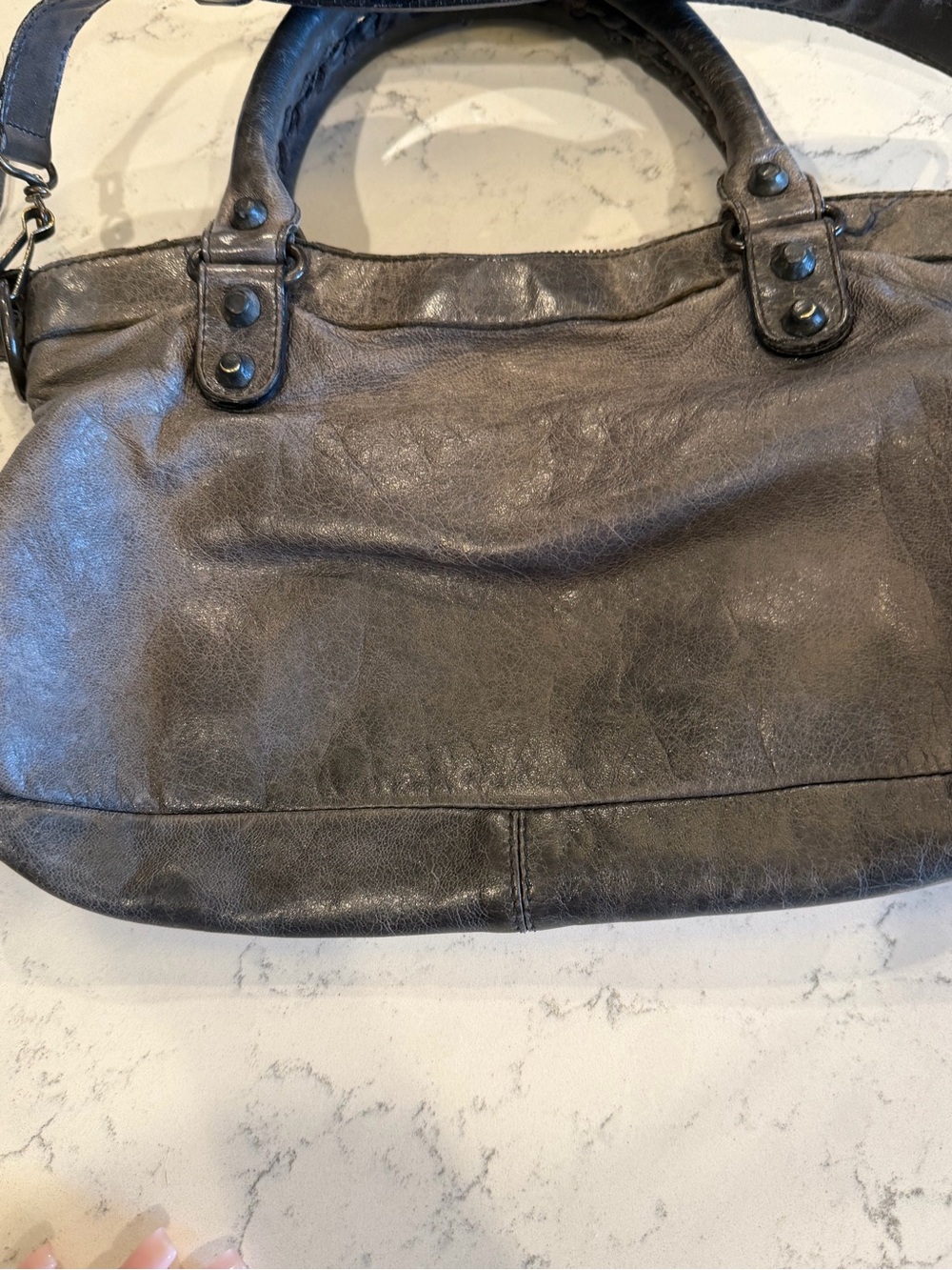 Balenciaga Distressed Black Leather Shoulder Bag - Picture 7 of 10